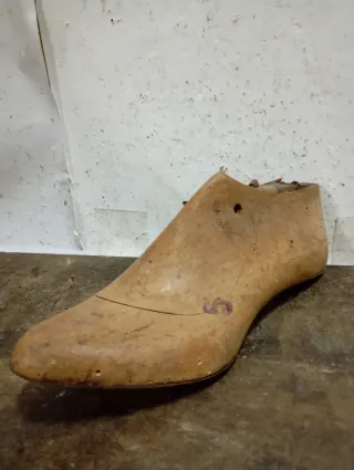 LIQUIDACIÓN 2026 Horma de zapato madera antigua ta