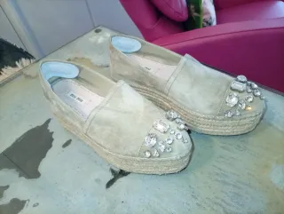 Alpargatas Miu Miu Beige Joyas
