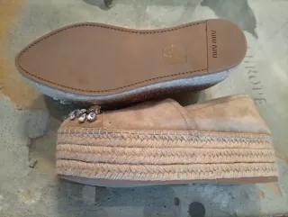 Alpargatas Miu Miu Beige Joyas