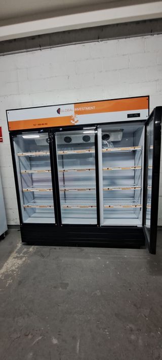 Nevera Expositora Bebidas 3 Puertas