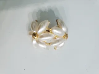 Pendientes flor perla y dorado VIVIANA MODA