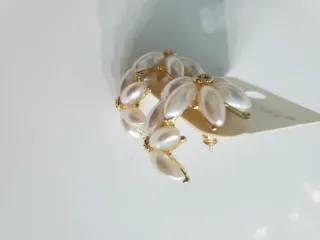 Pendientes flor perla y dorado VIVIANA MODA