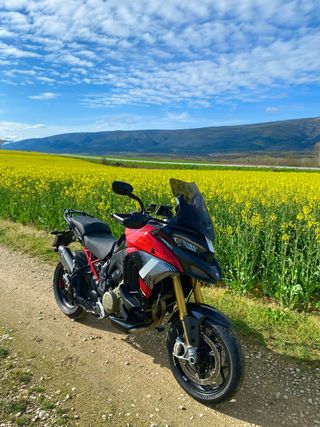 Ducati Multistrada V4 Pikes Peak 2025 RESERVADA