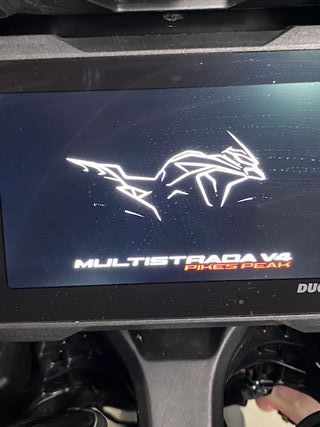 Ducati Multistrada V4 Pikes Peak 2025 RESERVADA