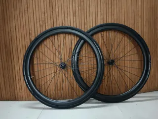 Ruedas DT Swiss Carbono