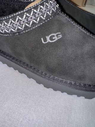 UGG Tasman Negro