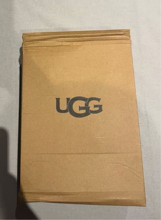 UGG Tasman Negro