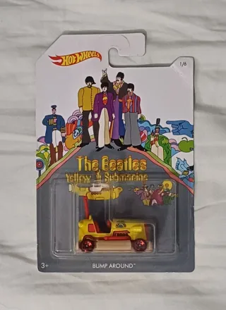 Hot Wheels The Beatles Yellow Submarine Set Comple