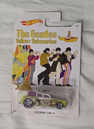 Hot Wheels The Beatles Yellow Submarine Set Comple