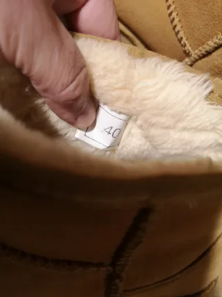 Botas UGG Cortas Marrones