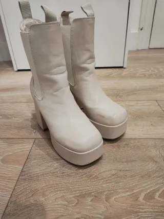 Botines Beige Plataforma Tacón