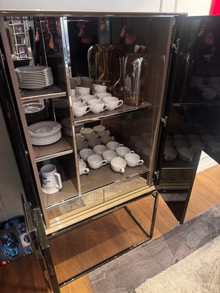 Vitrina alta de lujo de la firma italiana Rugiano