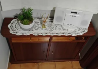 Mueble Recibidor de Madera.