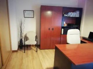 Muebles Oficina: Escritorio y Sillas