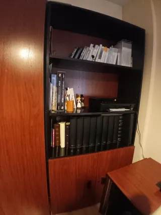 Muebles Oficina: Escritorio y Sillas