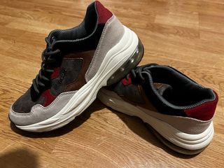 Zapatillas Yumas Marrones/Grises/Rojas/Blancas