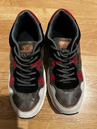 Zapatillas Yumas Marrones/Grises/Rojas/Blancas