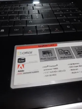 Packard Bell Notebook 17,3 da sistemare
