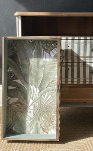 Cómoda antigua de madera