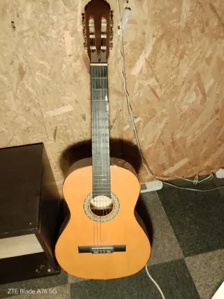 Guitarra Clásica Acústica