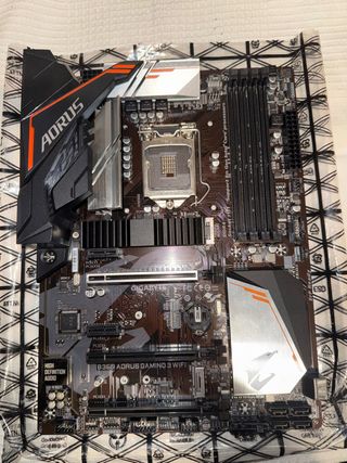 Placa Base Gigabyte B360 Aorus Gaming 3 WiFi