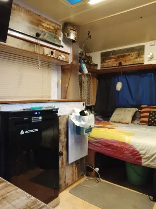 Caravana Roller Aloha 330D - 750kg Con documentaci