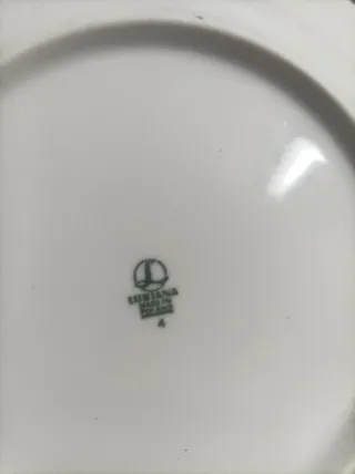 6 piatti piani e 2 fondi Lubiana