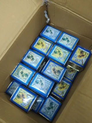 Lata antigua de especias