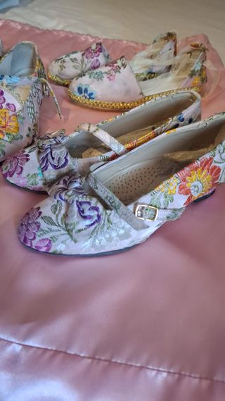 Traje de Fallera 7-10 años con Manteletas