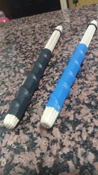 Dos baquetas de bodhran