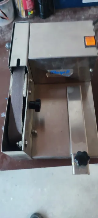 Afiladora Profesional Acero Inoxidable