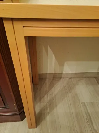 Tavolo in legno massello