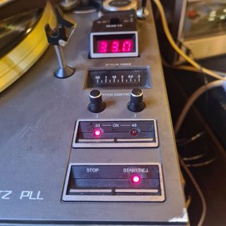 Tocadiscos Philips Automatic 977