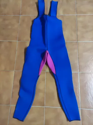 Trajes complets de neoprè 7 mm.