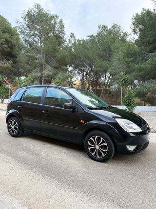 Ford Fiesta Gasolina / ITV al dia / 130.000km