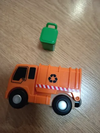 Vehiculos de madera con iman: bomberos, taxi ...