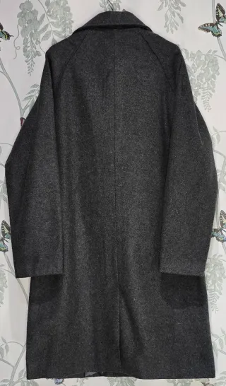 Abrigo largo gris hombre