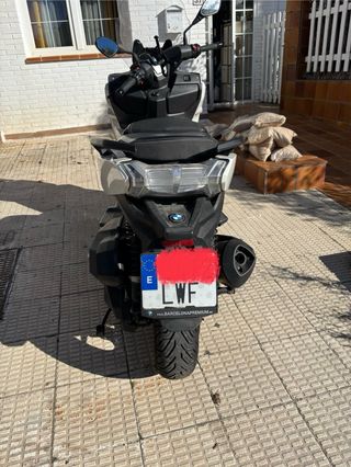 BMW 400GT Maxiscooter Automática Año 2022 27.000km
