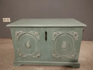 Baúl cajonera madera maciza verde