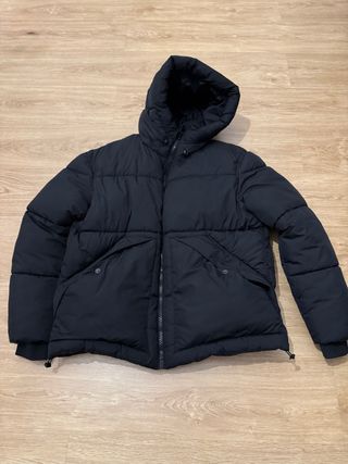 Abrigo acolchado con capucha Zara