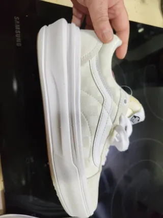 Vans Old Skool Overt Blancas beige