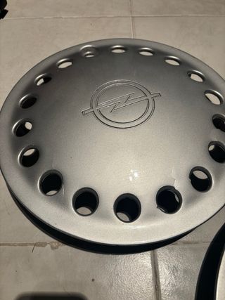Tapacubos Opel Kadett, Astra, Corsa (4uds)
