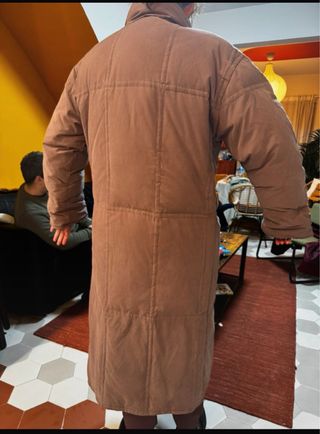 Abrigo de plumas de ganso marrón, impermeable.