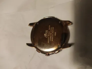 Reloj Lotus Cronógrafo Dorado y Plateado