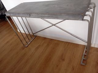 Consola industrial vintage metal y piedra