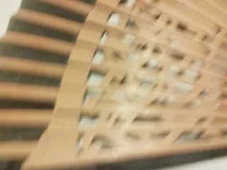 Antiguo abanico de peral pintado a mano