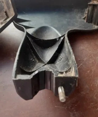 Protector para desbrozadora