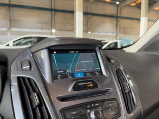 Ford Grand Tourneo CAMARA / 7 PLAZAS / TECHO SOLAR