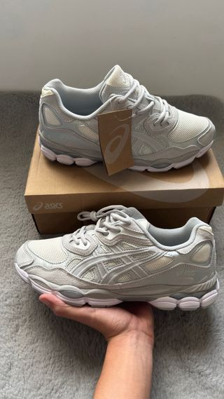 Asics Gel NYC Gris/Blanco Talla 41,5
