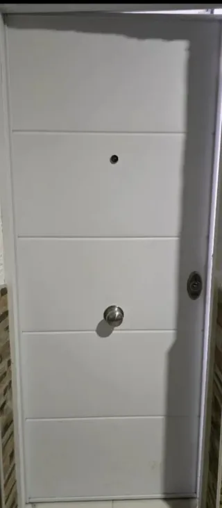 Compraria puerta como esta que abra ala izquierda